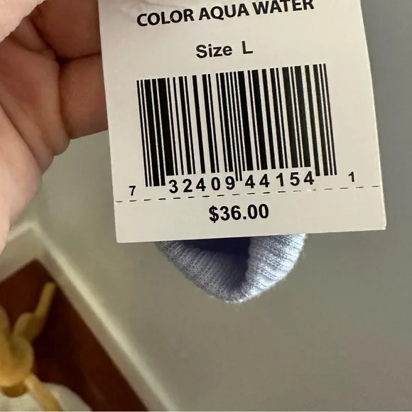 NWT BUNDLE of 3 Light Crew Sweatshirts from MODERNLUX 🌷Size M (1) and L (2) 🌷 - Picture 10 of 14